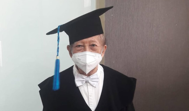 Harjono Sigit menghadiri acara Dies Natalis ke-62 ITS tahun 2022. [Instagram @harjonosigit]